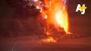 Amazing Footage Shows Chiles Calbuco Volcano Eruption [upl. by Neahs]