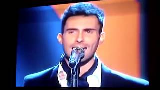 Maroon 5  Makes Me Wonder  Live 2007 [upl. by Faro481]