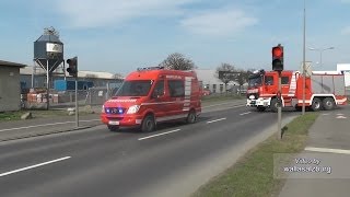 Betriebsfeuerwehr voestalpine Linz auf Alarmfahrt [upl. by Eniarral650]