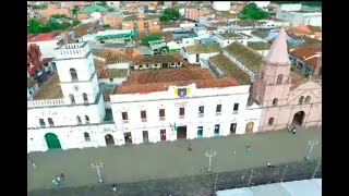 Piedecuesta el municipio que tiene dos iglesias en su plaza principal  Noticias Caracol [upl. by Hepzi]