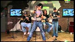 Tokio Hotel Durch den Monsun acoustic live Giga TV 17082005 [upl. by Lomaj]