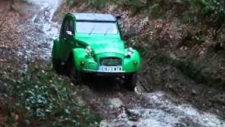 Exeter Trial 2011 Simms Hill Citroen 2CV [upl. by Cohdwell346]