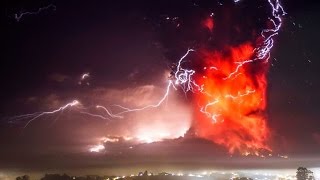 IMPACTANTE ERUPCIÓN VOLCÁN CALBUCO CHILE 2015 [upl. by Nivart]